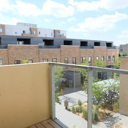 Modern Bright And Practical 3 Bedroom With Balcony